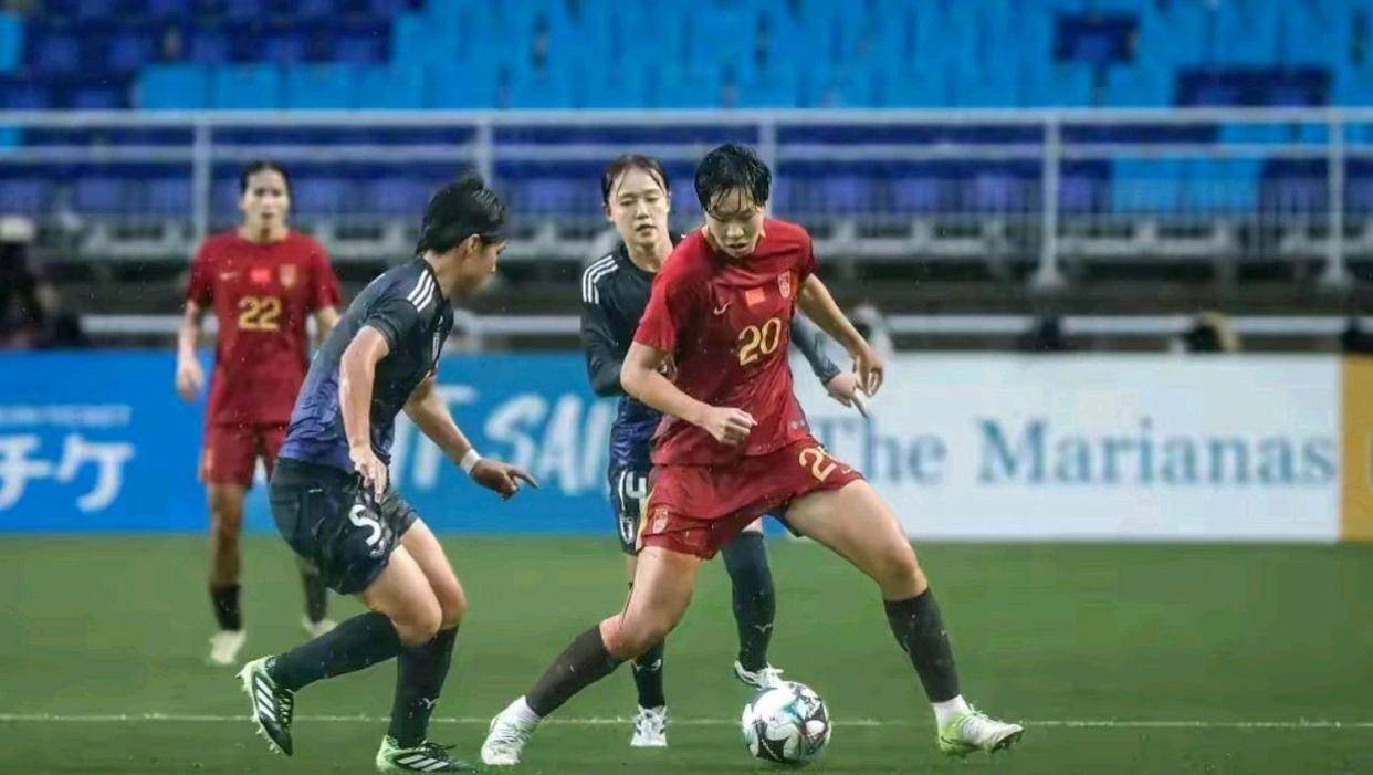 中国女足在比赛中的表现令人惊叹