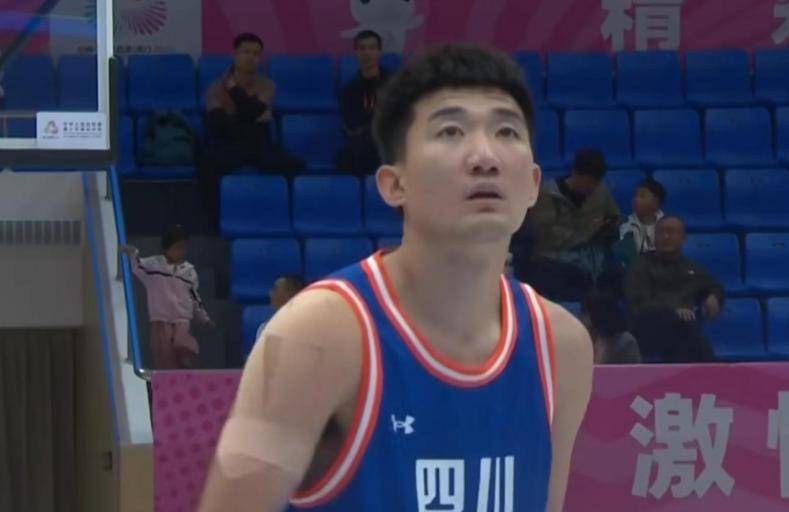 篮网碾压福建队，孙铭徽带队取胜