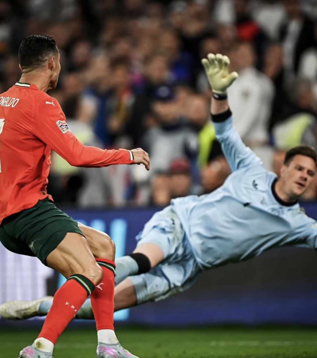 塞内加尔轻取奥地利，C罗惊艳四座