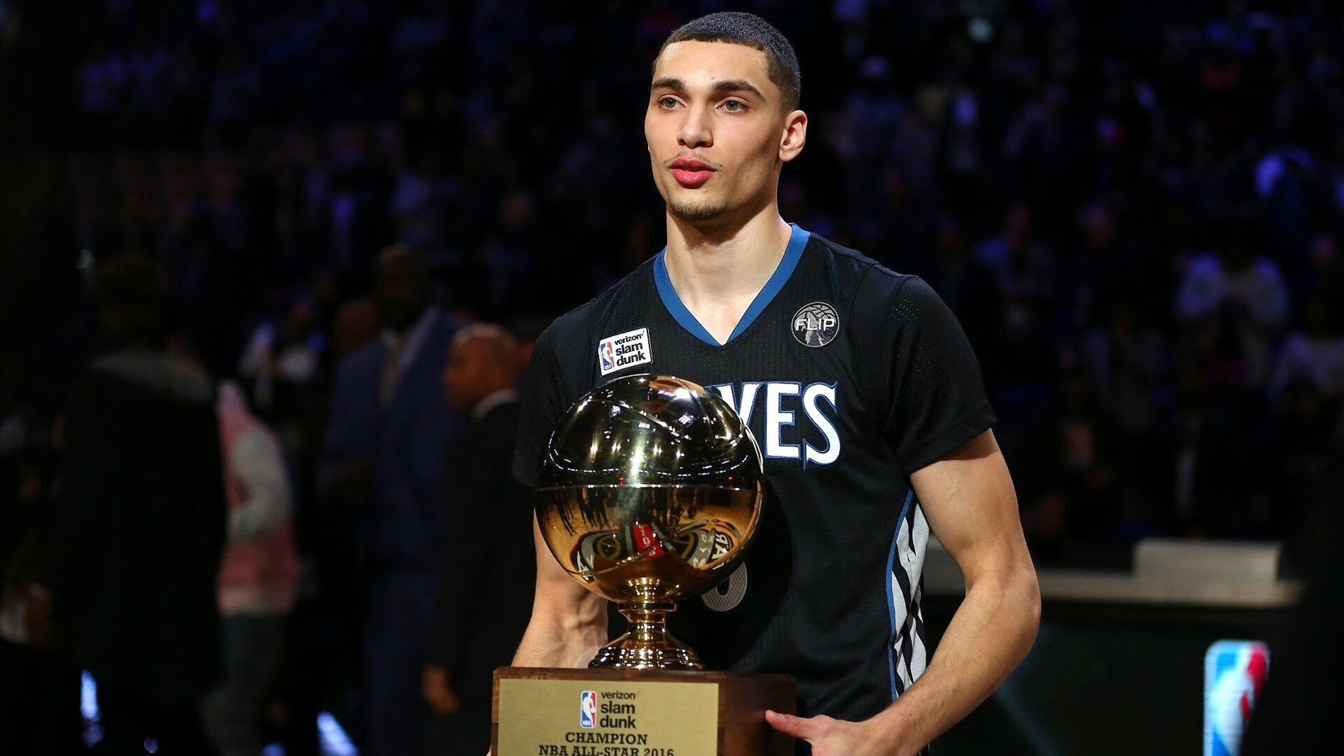 冰与火的终章,加克波爆发点燃安菲尔德,冰岛铁卫末节绝杀终结米兰神话